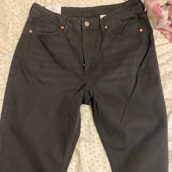 Brand new h&m high waisted vintage black jeans. - Picture 2 of 3